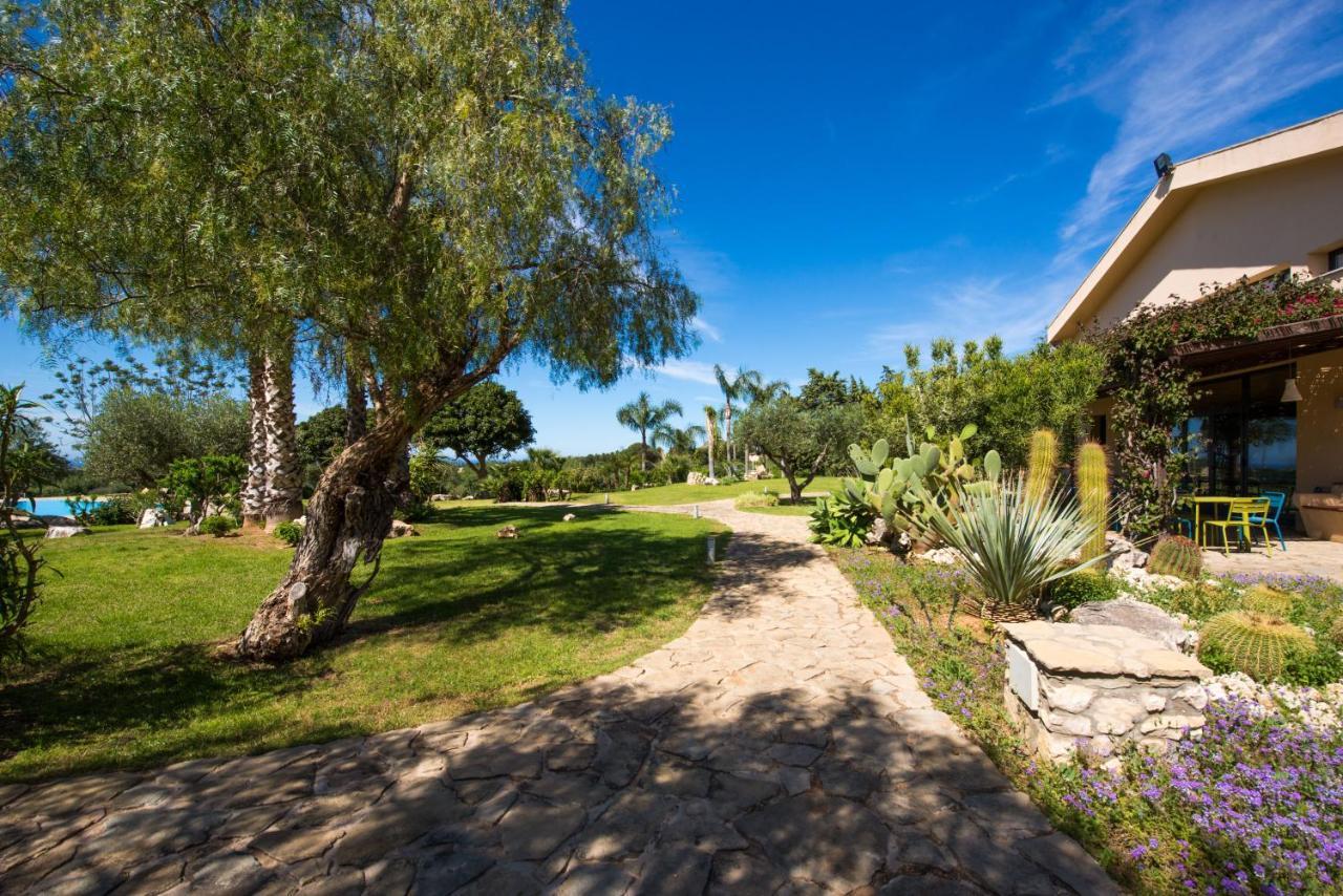 Ulivo Blu Holiday Homes 卡斯泰拉马莱 外观 照片