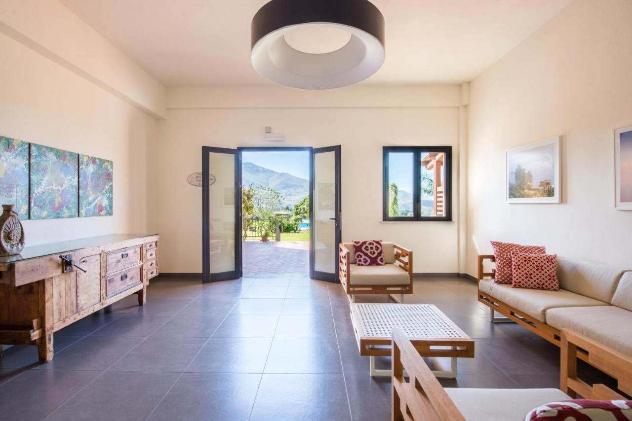 Ulivo Blu Holiday Homes 卡斯泰拉马莱 外观 照片