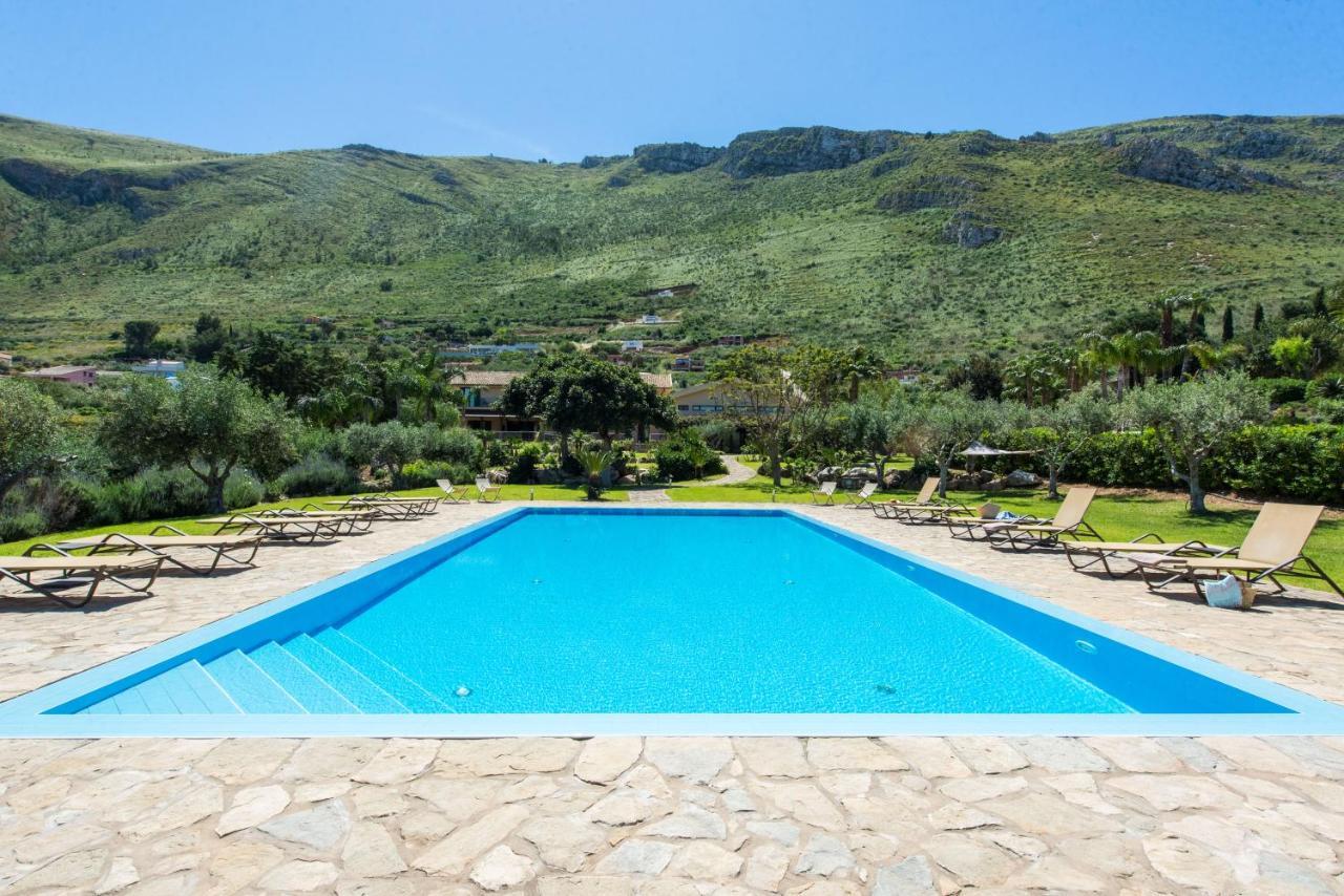 Ulivo Blu Holiday Homes 卡斯泰拉马莱 外观 照片