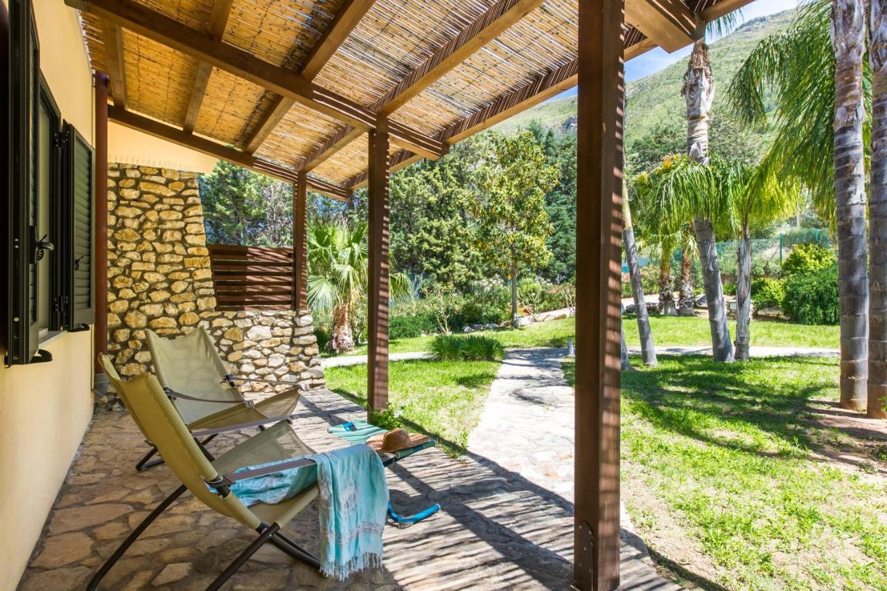 Ulivo Blu Holiday Homes 卡斯泰拉马莱 外观 照片