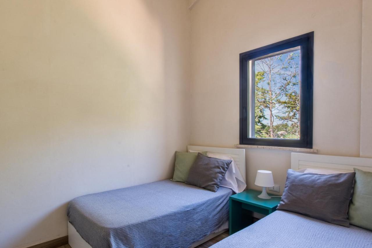 Ulivo Blu Holiday Homes 卡斯泰拉马莱 外观 照片